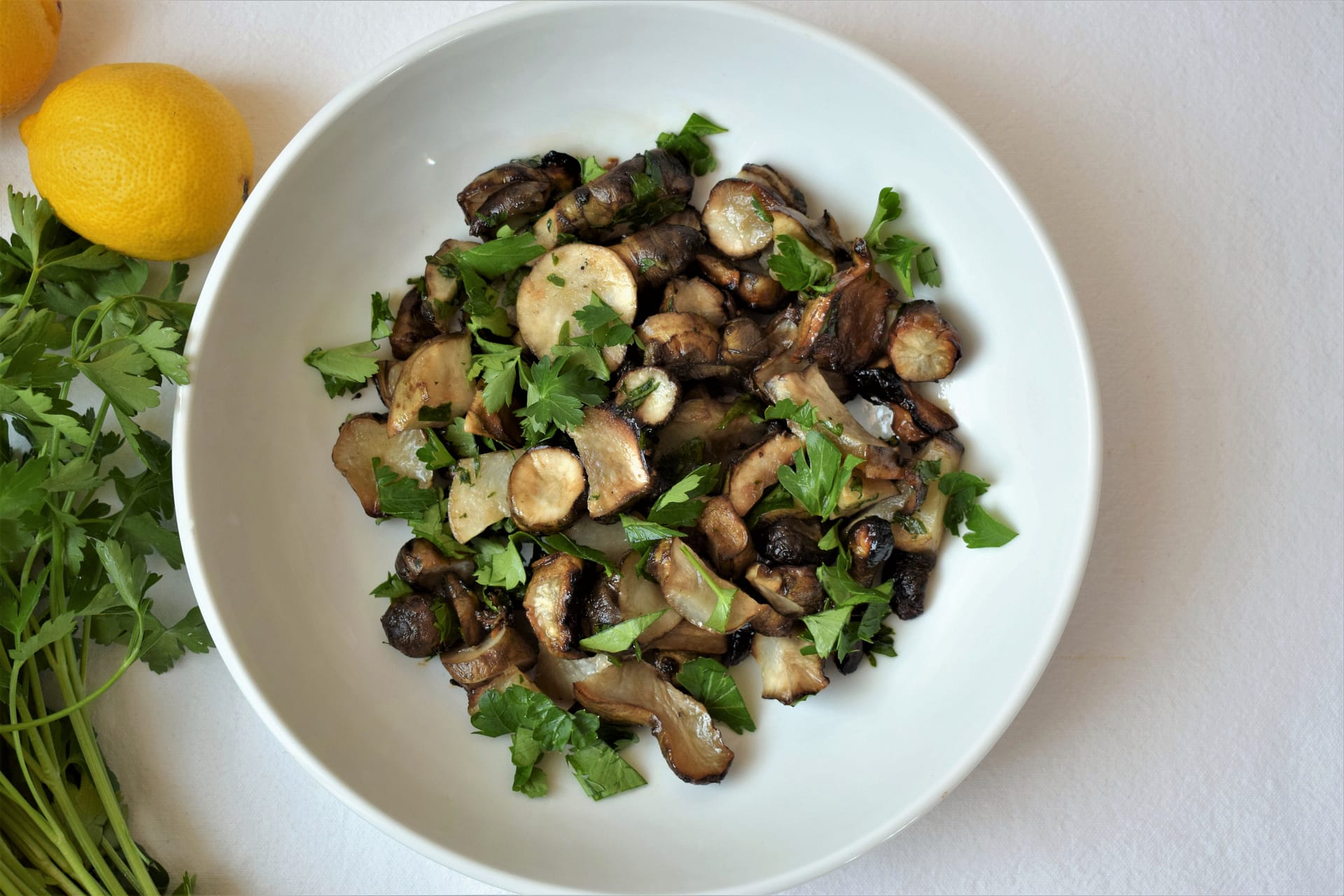 Roasted sunchokes with parsley